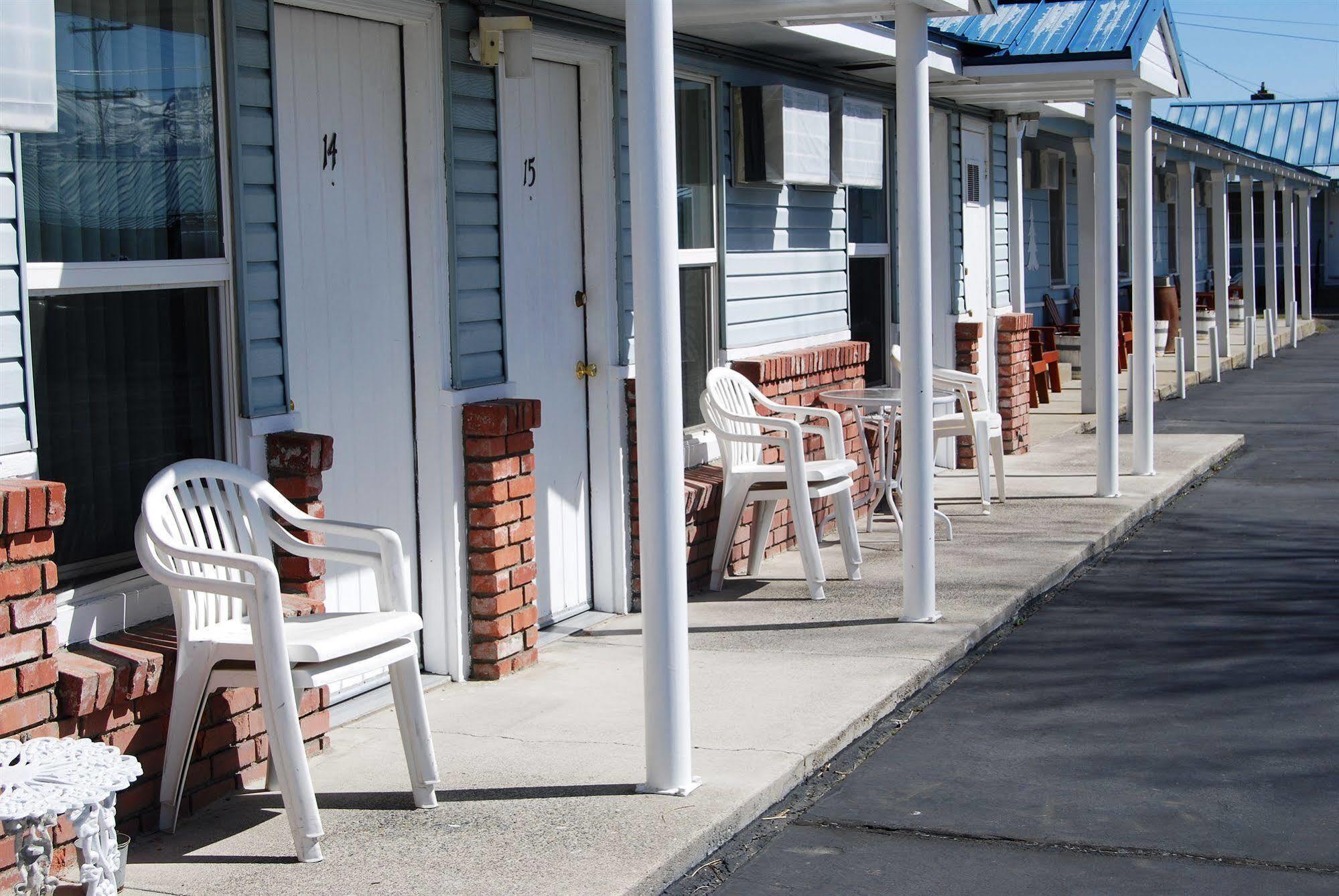 Redwood Motel Bridgeport Exterior photo